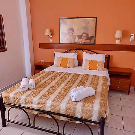 Angela Corfu * Potamós