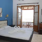 Angela Corfu * Pótamosz